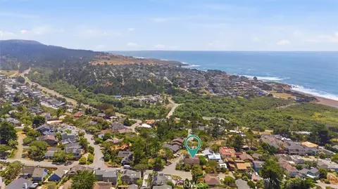 View/Area - 490 Warwick St, Cambria, CA 93428 photo 6 of 7