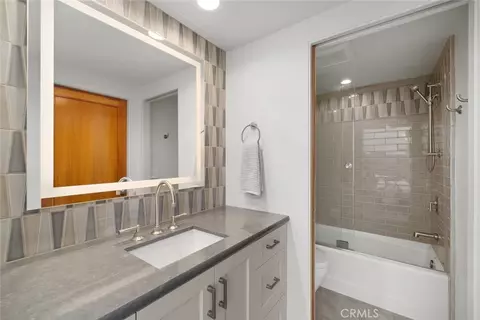 Bath - 2375 Sherwood, Cambria, CA 93428 photo 1 of 6