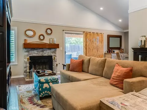 Living - 516 Sacagawea Ct, Paso Robles, CA 93446 photo 5 of 5