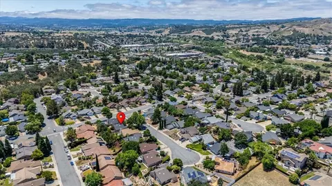 View/Area - 516 Sacagawea Ct, Paso Robles, CA 93446 photo 5 of 6