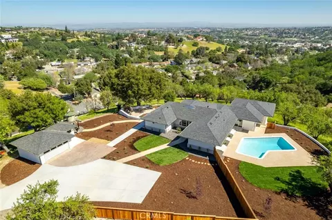 View/Area - 1026 Merry Hill Rd, Paso Robles, CA 93446 photo 4 of 8