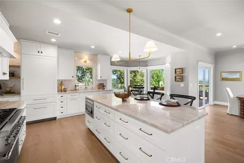 Kitchen - 1026 Merry Hill Rd, Paso Robles, CA 93446 photo 4 of 6