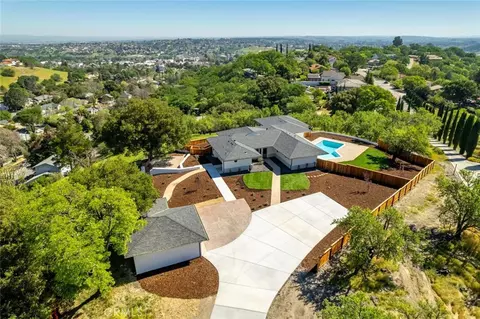 View/Area - 1026 Merry Hill Rd, Paso Robles, CA 93446 photo 2 of 8