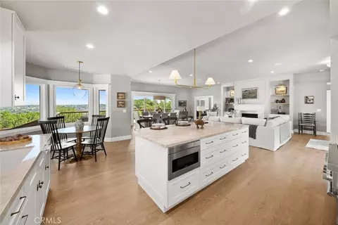 Kitchen - 1026 Merry Hill Rd, Paso Robles, CA 93446 photo 6 of 6