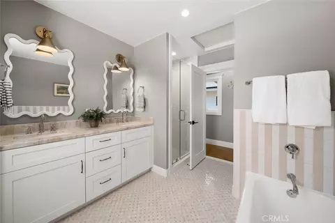 Bath - 1026 Merry Hill Rd, Paso Robles, CA 93446 photo 3 of 4