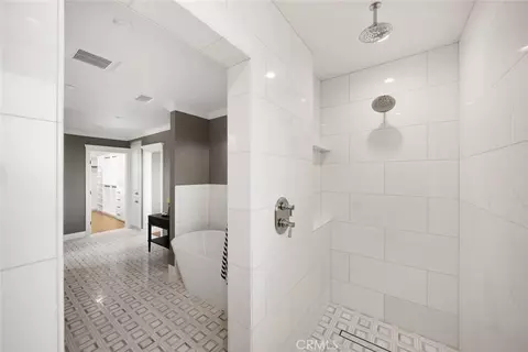Bath - 1026 Merry Hill Rd, Paso Robles, CA 93446 photo 2 of 4