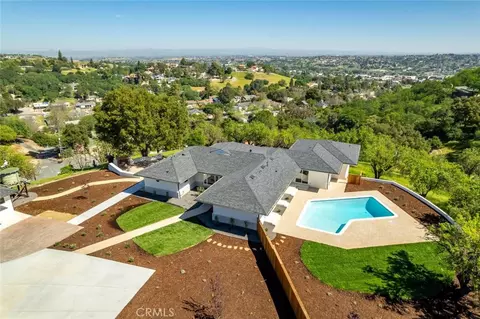 View/Area - 1026 Merry Hill Rd, Paso Robles, CA 93446 photo 3 of 8