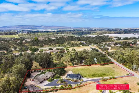 535 Stanton St, Arroyo Grande, CA 93420