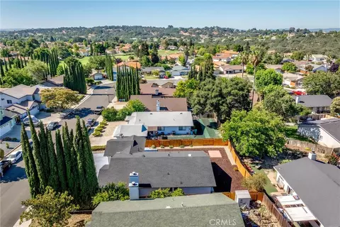 View/Area - 921 Player Ln, Paso Robles, CA 93446 photo 6 of 10
