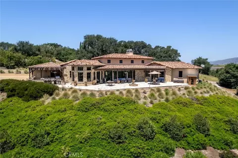 2350 Camino Edna, San Luis Obispo, CA 93401