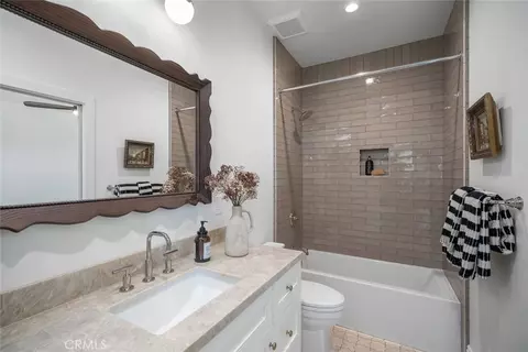Bath - 1006 Merry Hill Rd, Paso Robles, CA 93446 photo 4 of 4