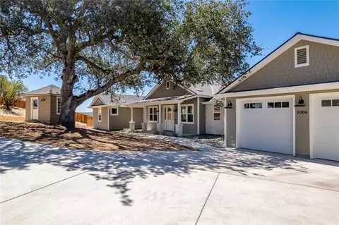Exterior - 1006 Merry Hill Rd, Paso Robles, CA 93446 photo 2 of 15