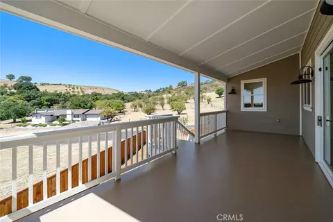 Exterior - 1006 Merry Hill Rd, Paso Robles, CA 93446 photo 6 of 15