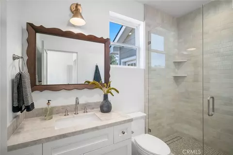 Bath - 1006 Merry Hill Rd, Paso Robles, CA 93446 photo 3 of 4