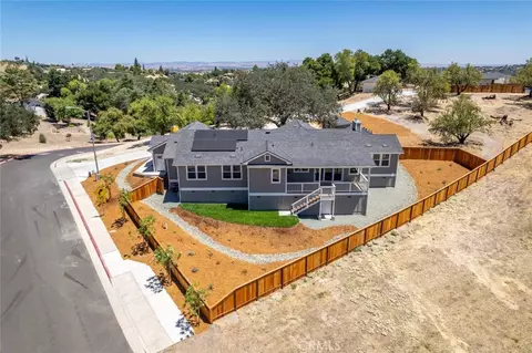 View/Area - 1006 Merry Hill Rd, Paso Robles, CA 93446 photo 4 of 6
