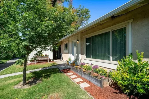 Exterior - 126 Flag Way #B, Paso Robles, CA 93446 photo 4 of 10