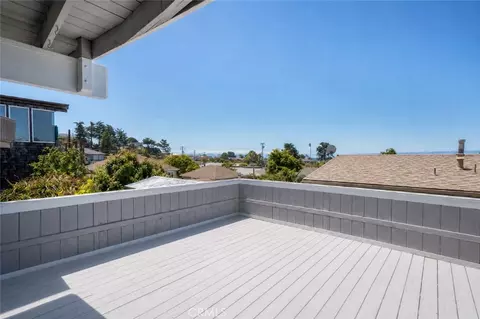 Exterior - 1124 S Ocean Ave, Cayucos, CA 93430 photo 2 of 4