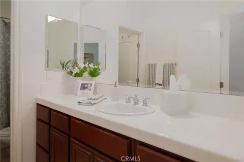 Bath - 504 Myrtle Ct, Solvang, CA 93463 photo 1 of 3