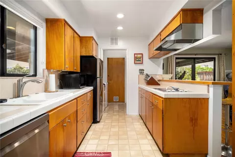 Kitchen - 182 Luzon St, Morro Bay, CA 93442 photo 1 of 2