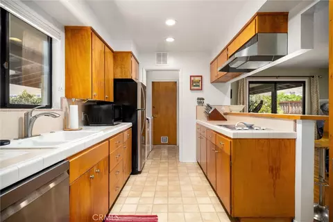 Kitchen - 182 Luzon St, Morro Bay, CA 93442 photo 1 of 2
