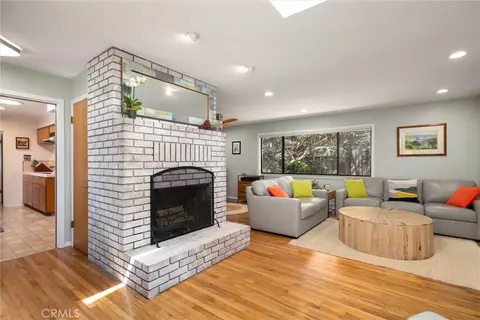Living - 182 Luzon St, Morro Bay, CA 93442 photo 1 of 4