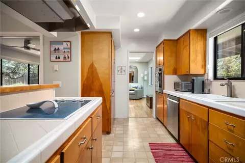 Kitchen - 182 Luzon St, Morro Bay, CA 93442 photo 2 of 2