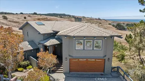 380 Huntington Rd, Cambria, CA 93428 photo 2