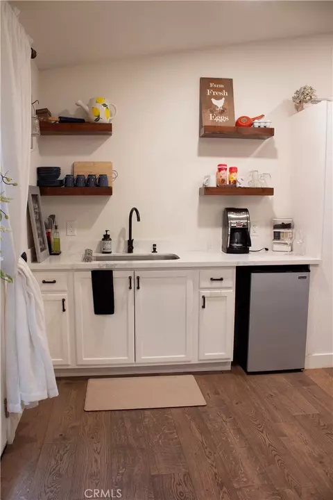 Kitchen - 1485 Godell St, Templeton, CA 93465 photo 8 of 8