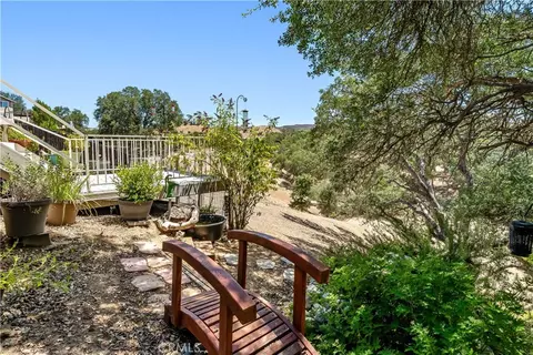 Exterior - 1958 Green Brook Ln, Paso Robles, CA 93446 photo 3 of 18