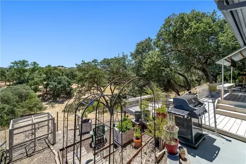 Exterior - 1958 Green Brook Ln, Paso Robles, CA 93446 photo 6 of 18
