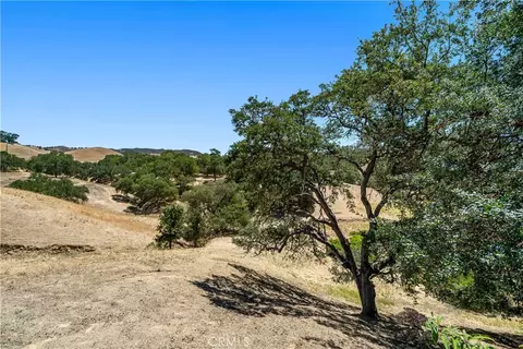Exterior - 1958 Green Brook Ln, Paso Robles, CA 93446 photo 14 of 18
