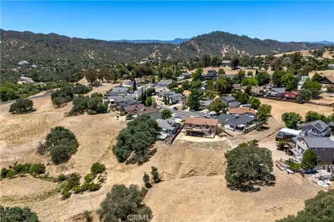 View/Area - 1958 Green Brook Ln, Paso Robles, CA 93446 photo 3 of 4