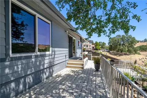Exterior - 1958 Green Brook Ln, Paso Robles, CA 93446 photo 7 of 18