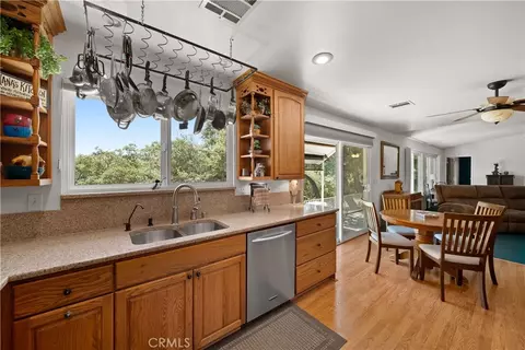 Kitchen - 1958 Green Brook Ln, Paso Robles, CA 93446 photo 6 of 6