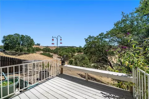 Exterior - 1958 Green Brook Ln, Paso Robles, CA 93446 photo 15 of 18