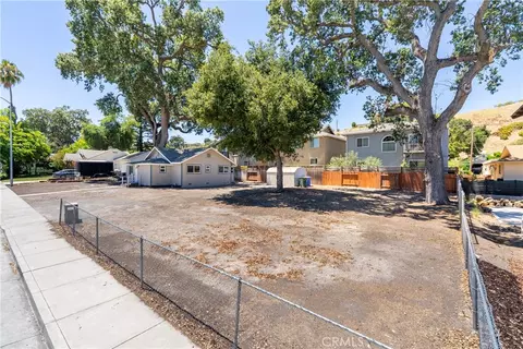 Exterior - 2925 Oak, Paso Robles, CA 93446 photo 3 of 4