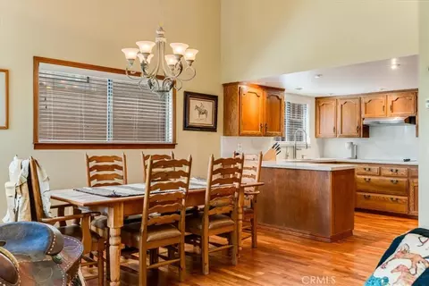 Dining - 930 Suffolk St, Cambria, CA 93428 photo 3 of 3