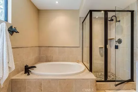 Bath - 930 Suffolk St, Cambria, CA 93428 photo 4 of 5