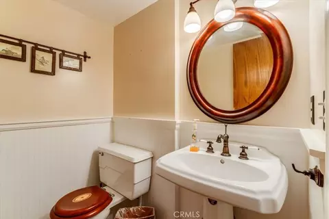 Bath - 930 Suffolk St, Cambria, CA 93428 photo 1 of 5