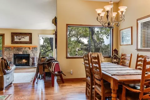 Dining - 930 Suffolk St, Cambria, CA 93428 photo 2 of 3