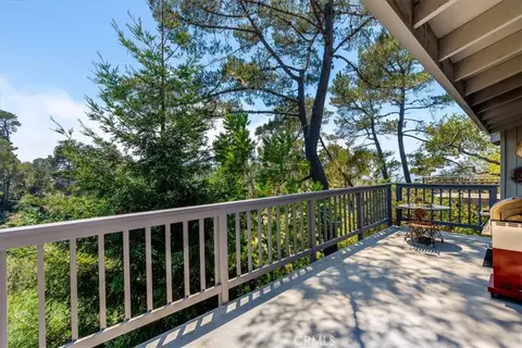 Exterior - 930 Suffolk St, Cambria, CA 93428 photo 4 of 10