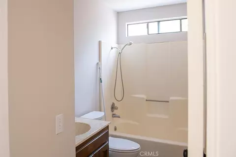 Bath - 1545 6th St, Los Osos, CA 93402 photo 1 of 3