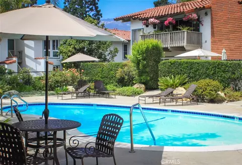 2648 State St #25, Santa Barbara, CA 93105