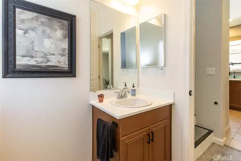 Bath - 9155 Sheerin Ct, Atascadero, CA 93422 photo 1 of 2