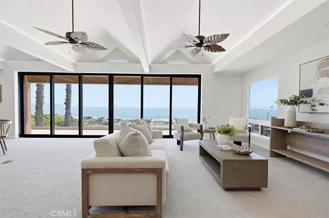 Living - 998 Park Ave, Cayucos, CA 93430 photo 4 of 9