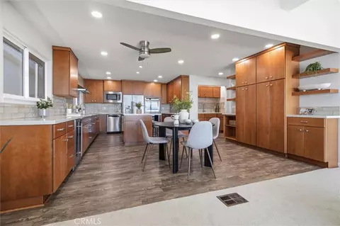 Kitchen - 998 Park Ave, Cayucos, CA 93430 photo 10 of 10