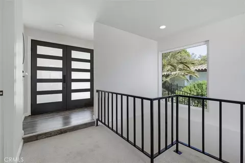 Entry Way - 998 Park Ave, Cayucos, CA 93430 photo 3 of 3