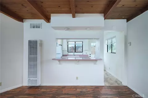 Living - 912 Pacific St, Morro Bay, CA 93442 photo 4 of 6