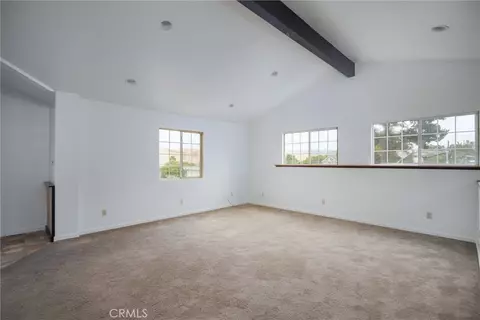 Living - 912 Pacific St, Morro Bay, CA 93442 photo 5 of 6