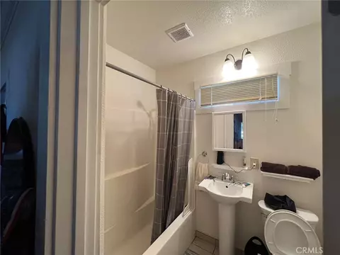 Bath - 245 17th, Paso Robles, CA 93446 photo 2 of 3